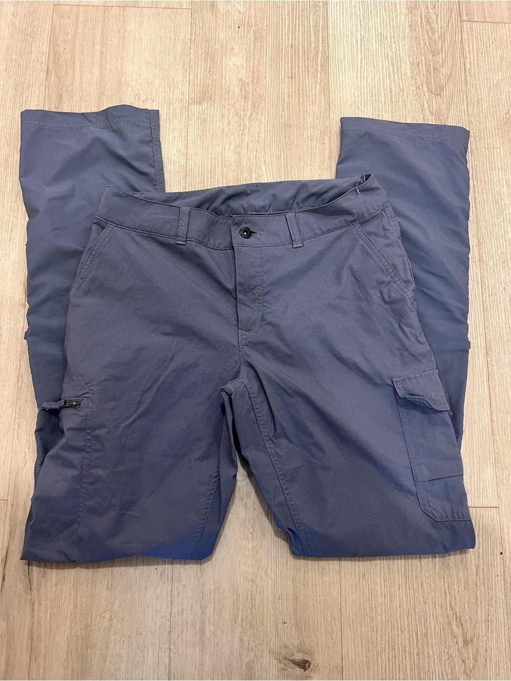 Woman’s North Face Cargo Pants
